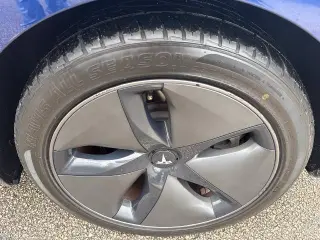 Tesla Model 3 2020 AWD Rango Estándar 4p Fastback