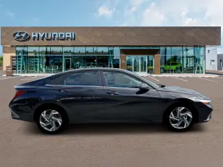 Hyundai ELANTRA 2026 Limited 4p Sedan