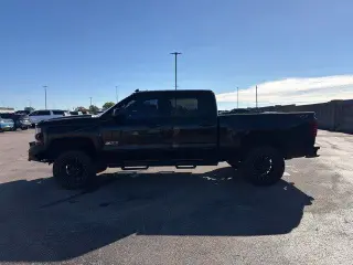 Chevrolet Silverado 1500 2018 4x4 LT 4p. Cabina de Tripulación 5.8 ft. CB