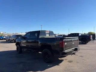 Chevrolet Silverado 1500 2018 4x4 LT 4p. Cabina de Tripulación 5.8 ft. CB
