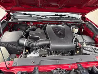 Toyota Tacoma 2022 4x2 TRD Todo Terreno 4p Doble Cabina 5.0 ft CB