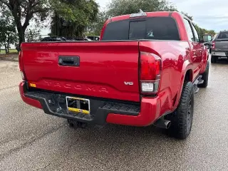 Toyota Tacoma 2022 4x2 TRD Todo Terreno 4p Doble Cabina 5.0 ft CB