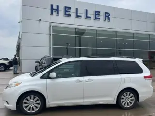 Toyota Sienna 2012 XLE para 7 pasajeros, asiento de acceso automático, minivan de 4 puertas