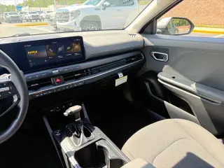 Kia K4 2025 LXS 4dr Sedan