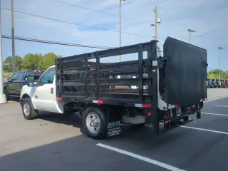 Ford F-350 Super Duty 2014 4x2 XL 2dr Cabina Regular 141 in. WB Chasis SRW