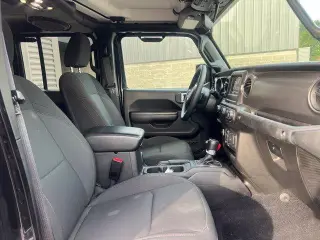 Jeep Gladiator 2023 4x4 Sport 4dr Crew Cab 5.0 ft. SB
