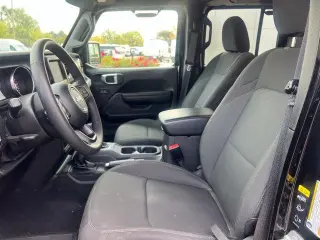 Jeep Gladiator 2023 4x4 Sport 4dr Crew Cab 5.0 ft. SB