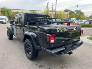 Jeep Gladiator 2023 4x4 Sport 4dr Crew Cab 5.0 ft. SB