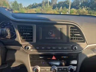 Hyundai ELANTRA 2020 SE Sedán 4 puertas
