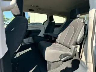 Chrysler Voyager 2023 LX 4dr Mini-Van