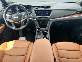 Cadillac XT5 2023 Lujo Premium 4p SUV