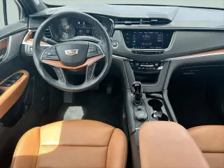 Cadillac XT5 2023 Lujo Premium 4p SUV