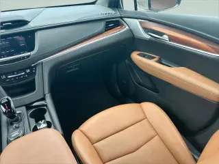 Cadillac XT5 2023 Lujo Premium 4p SUV