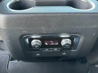 GMC Yukon 2022 4x4 SLT 4dr SUV