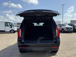 GMC Yukon 2022 4x4 SLT 4dr SUV
