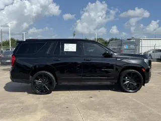GMC Yukon 2022 4x4 SLT 4dr SUV