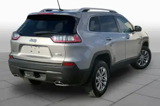 Jeep Cherokee 2021 4x4 Latitude Lux 4dr SUV
