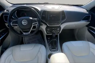 Jeep Cherokee 2021 4x4 Latitude Lux 4dr SUV