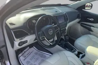 Jeep Cherokee 2021 4x4 Latitude Lux 4dr SUV