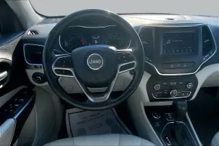 Jeep Cherokee 2021 4x4 Latitude Lux 4dr SUV