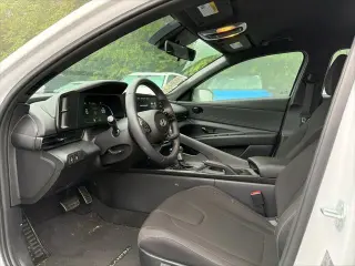 Hyundai ELANTRA 2025 SEL Sport 4dr Sedan