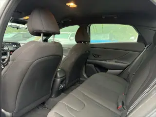Hyundai ELANTRA 2025 SEL Sport 4dr Sedan