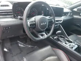 Kia K5 2023 GT 4dr Sedán