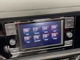 Volkswagen Jetta 2024 SE 4p Sedano
