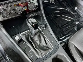 Volkswagen Jetta 2024 SE 4p Sedano