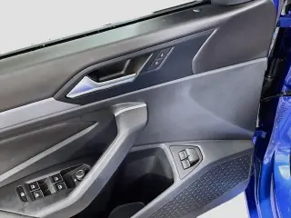 Volkswagen Jetta 2024 SE 4p Sedano