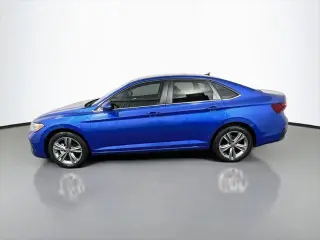Volkswagen Jetta 2024 SE 4p Sedano