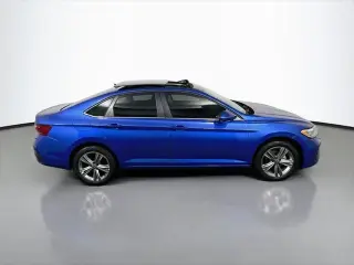 Volkswagen Jetta 2024 SE 4p Sedano