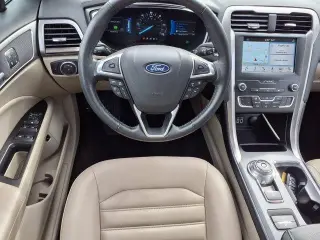 Ford Fusion Hybrid 2019 SEL 4dr Sedan
