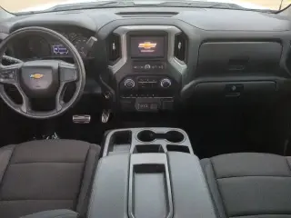 Chevrolet Silverado 1500 2025 4x4 Custom 4dr Crew Cab 5.8 ft. SB