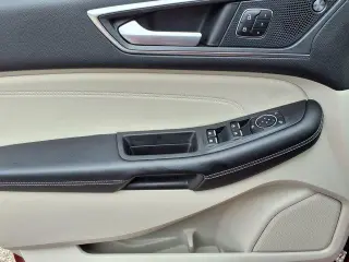 Ford Edge 2023 AWD Titanium 4dr Crossover