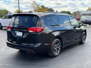 Chrysler Pacifica 2020 Limited 4dr Mini-Van