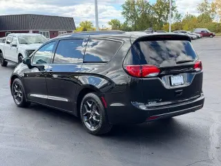 Chrysler Pacifica 2020 Limited 4dr Mini-Van