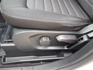 Ford Edge 2022 AWD SE 4dr Crossover