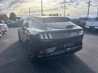 Ford Mustang Mach-E 2023 AWD Premium 4dr SUV