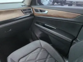 Volkswagen Atlas 2025 SE 4dr SUV w/Technology