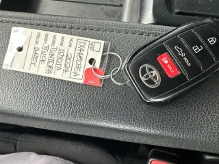 Toyota Tundra 2024 4x2 SR5 4dr CrewMax Cab Pickup SB