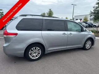Toyota Sienna 2014 XLE 7-Pasajeros Asiento Auto Acceso Mini-Van 4dr