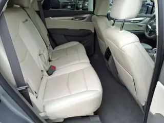 Cadillac XT5 2023 Premium Luxury SUV 4 puertas