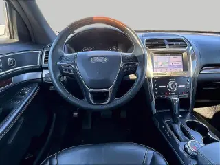 Ford Explorer 2019 AWD Platinum 4dr SUV