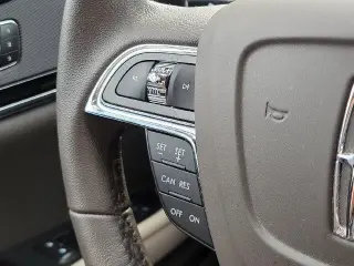 Lincoln Nautilus 2023 Estándar 4p SUV