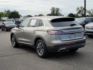 Lincoln Nautilus 2023 Estándar 4p SUV