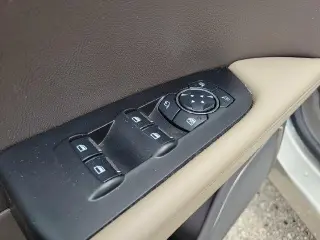 Lincoln Nautilus 2023 Estándar 4p SUV
