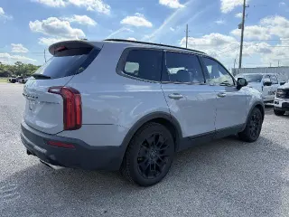 Kia Telluride 2022 AWD EX SUV 4 puertas