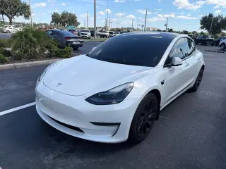 Tesla Model 3 2023 4p Sedan