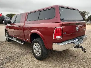 Ram 2500 2015 4x4 Laramie 4 puertas Mega Cab 6.3 pie SB Pickup